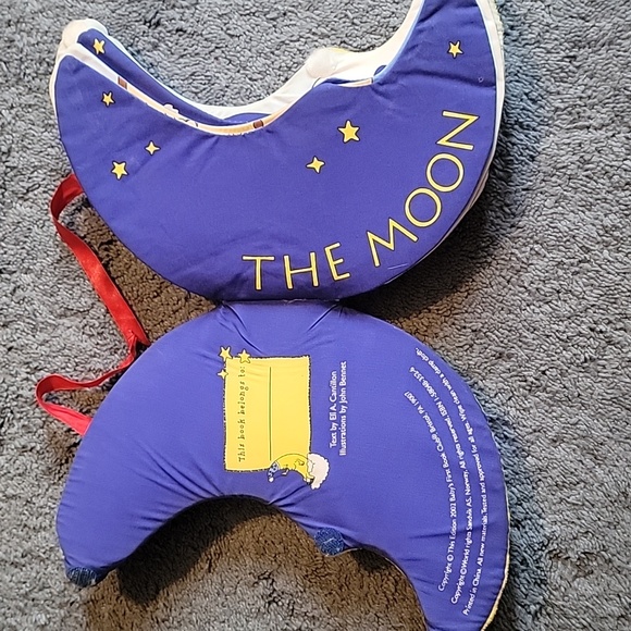 The Moon, stuffed and cloth book from Baby's First Book Club. Like new. - Picture 4 of 7